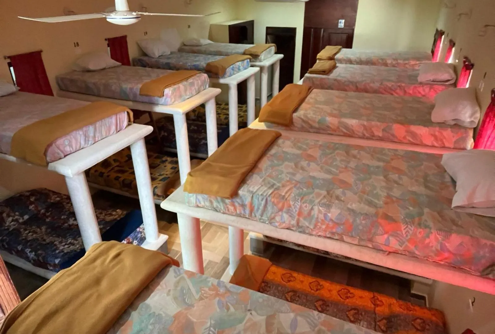 Hostal Nojoch-Che 코바 0*,